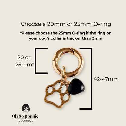 Crystal for dogs pet collar charm featuring a 10mm black onyx heart shaped bead and a brass gold coloured paw print tag. A stone for protection, strength and stability. Pictured showing the dimensions 